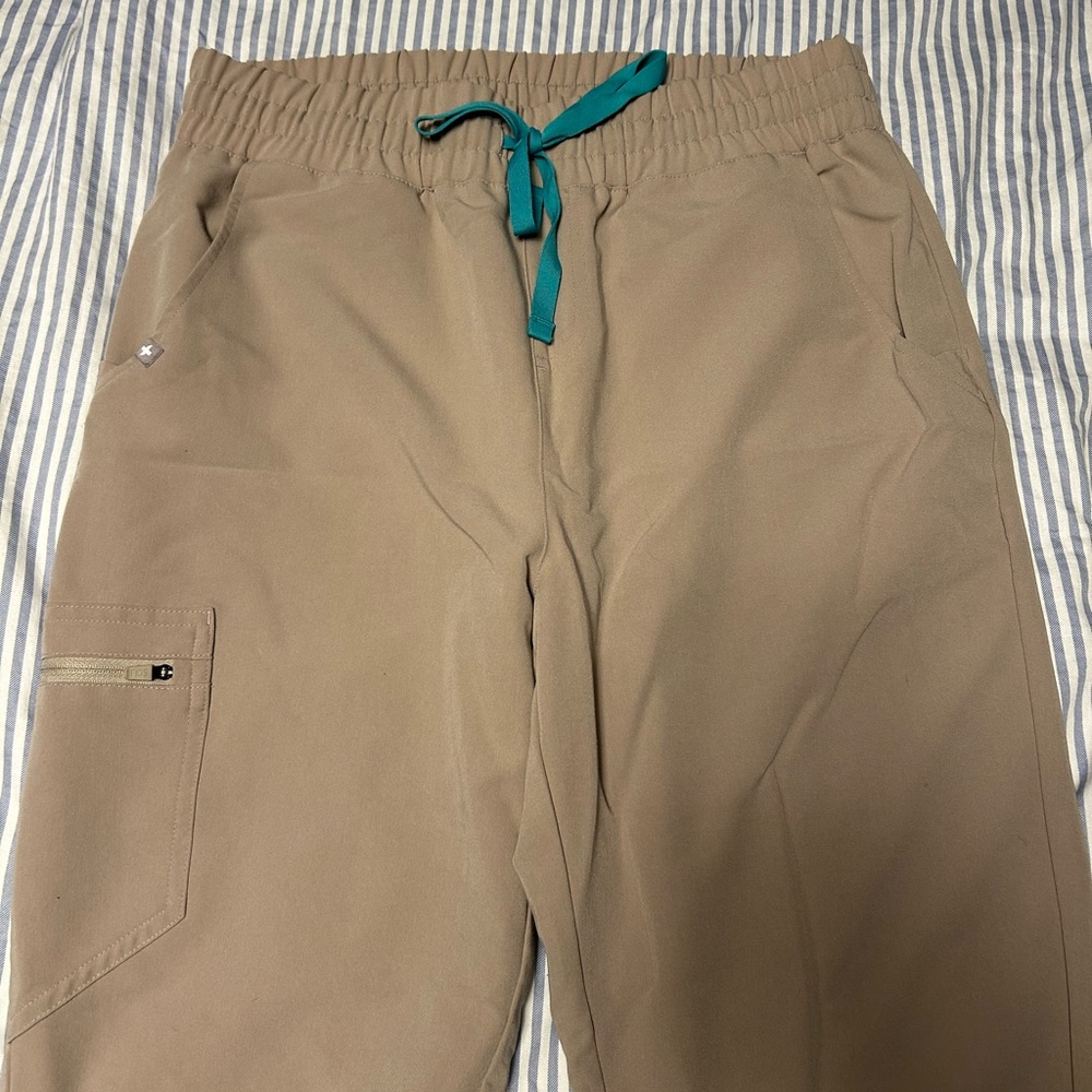 FIGS Boulder scrub set, jogger - Picture 5 of 10